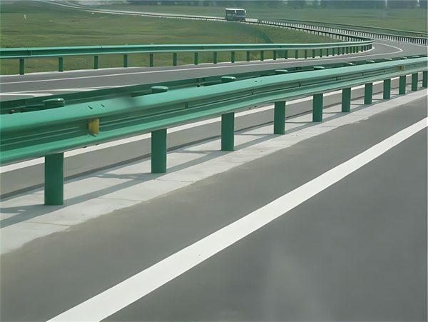 湘西波形梁护栏在高速公路的应用